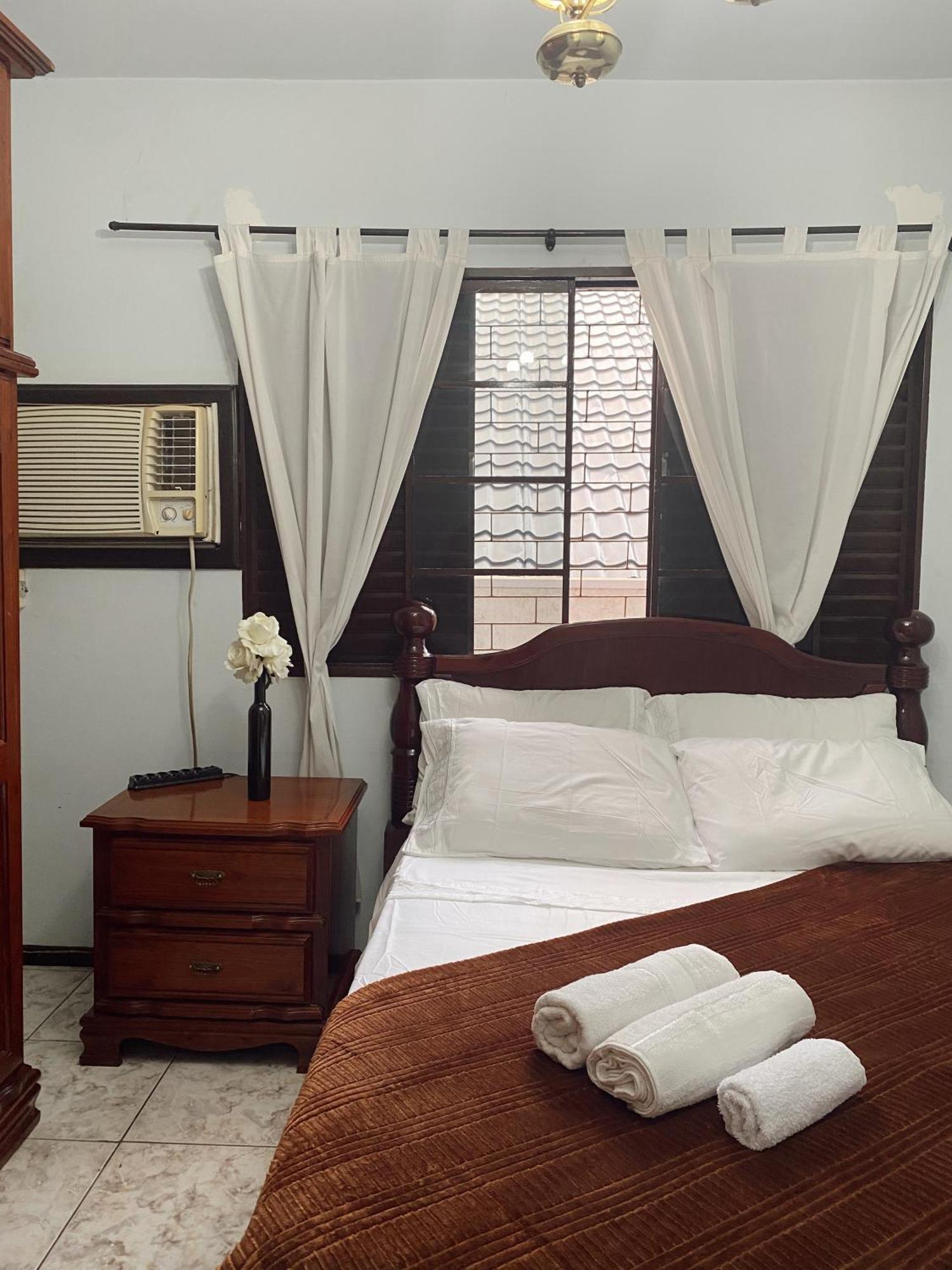 Triana Guest House Foz do Iguacu Luaran gambar